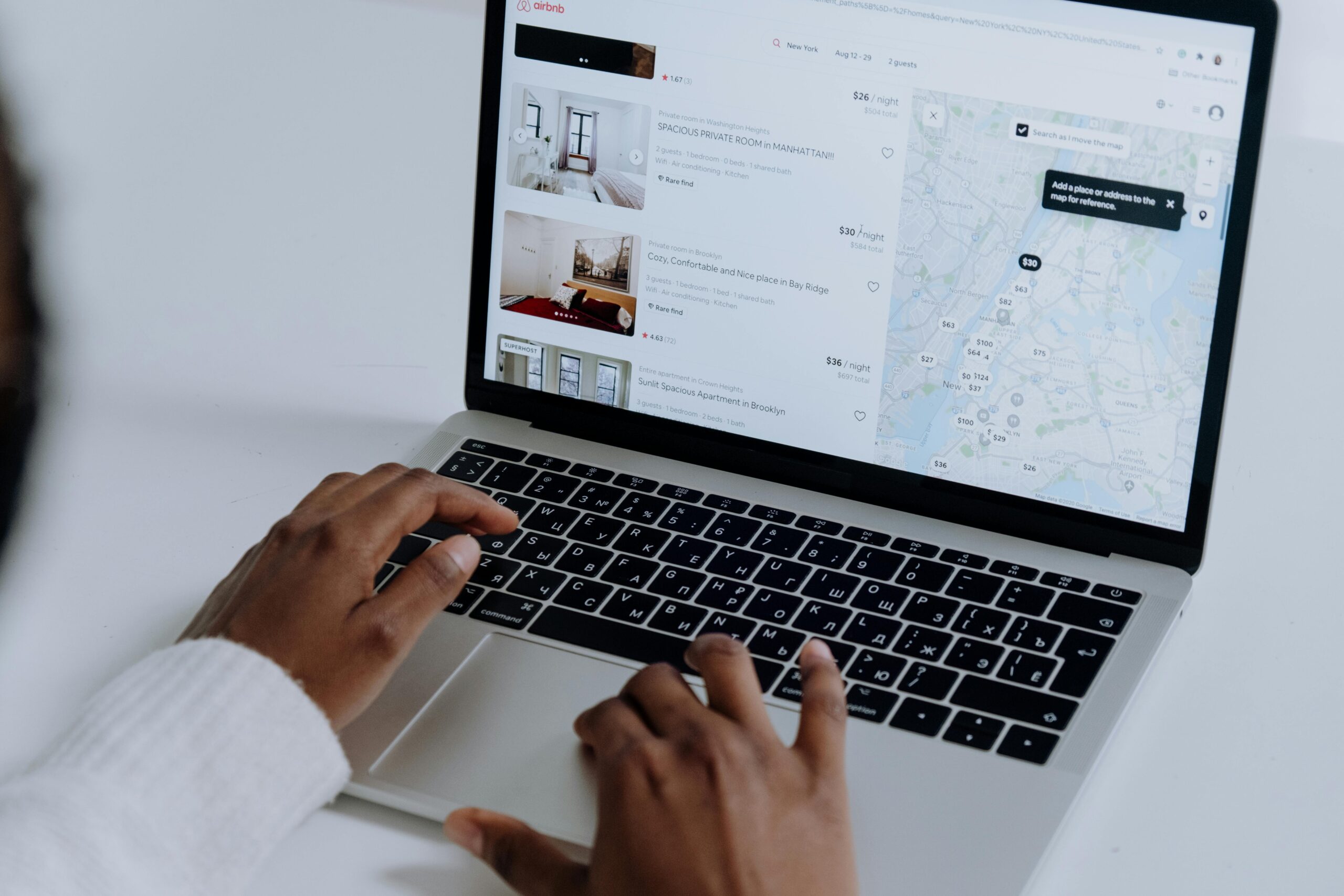 Kostenloses Stock Foto zu afroamerikaner, airbnb, anonym